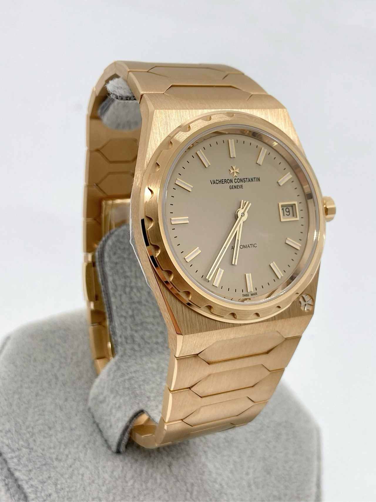 Vacheron Constantin 4200H / 222J-B935 detail 2