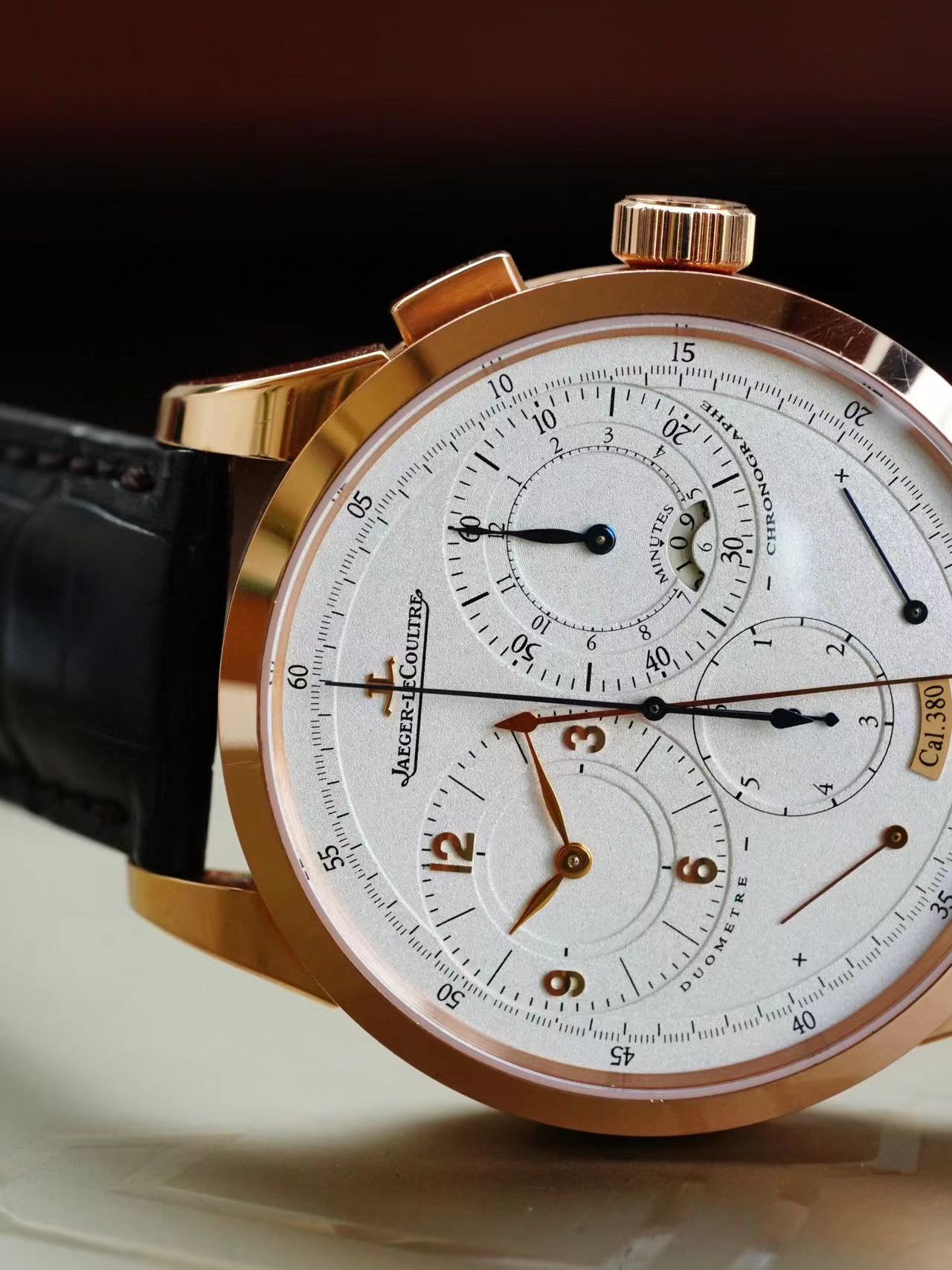 Jaeger-LeCoultre 6012420 detail 1