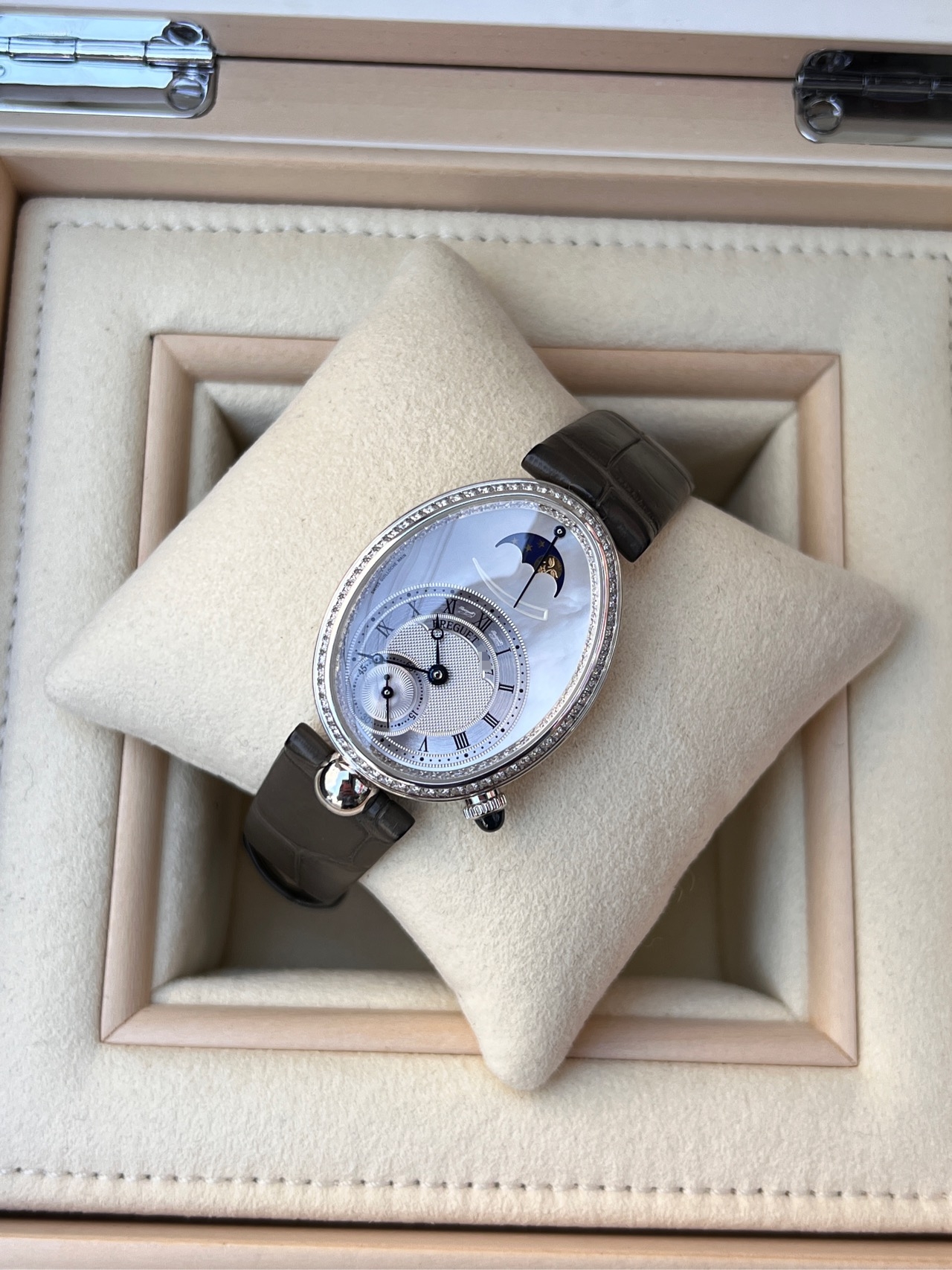 Breguet 8908BB / 52 / 864 detail 1