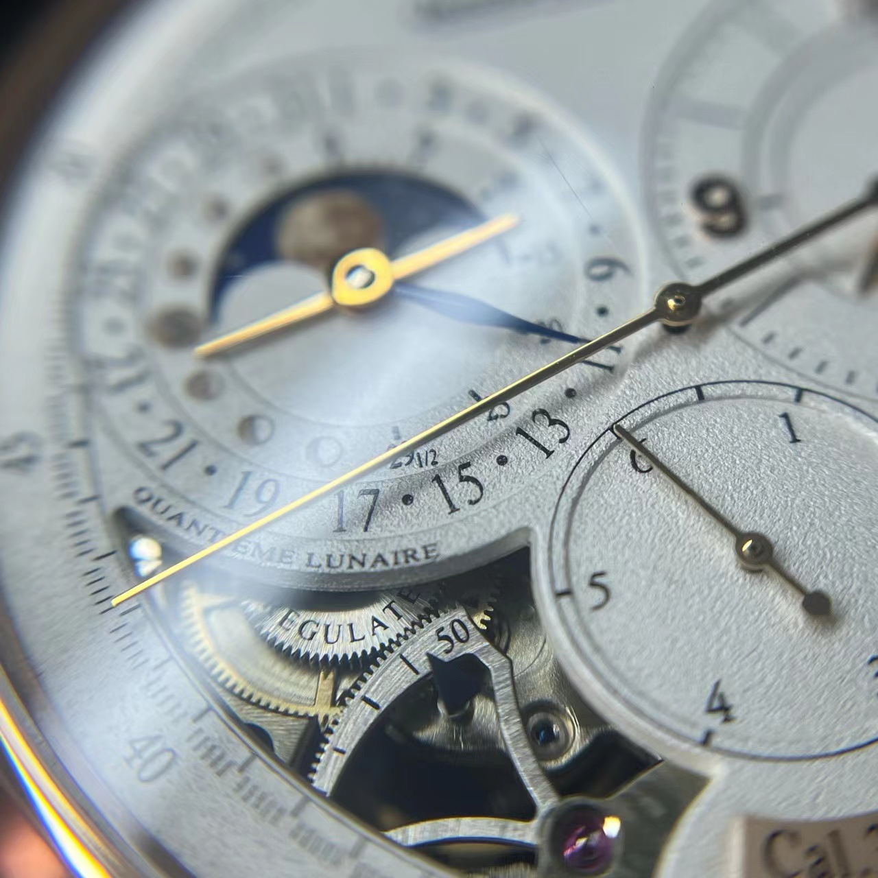 Jaeger-LeCoultre 6042520 detail 1