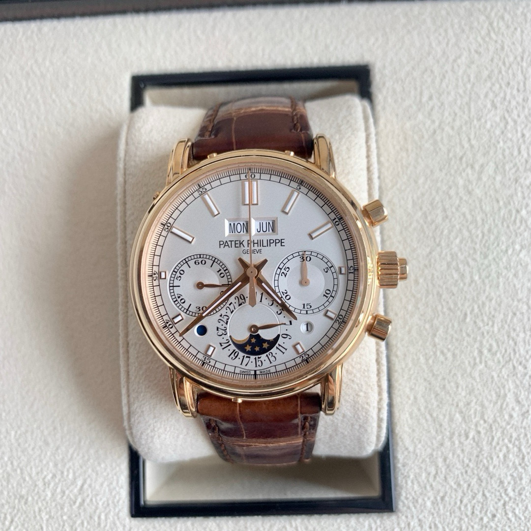 Patek Philippe 5204R-001