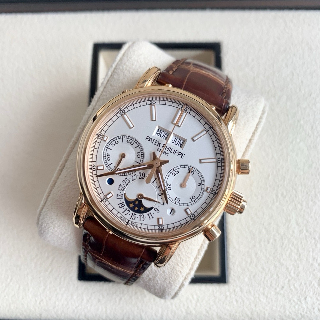 Patek Philippe 5204R-001 detail 2