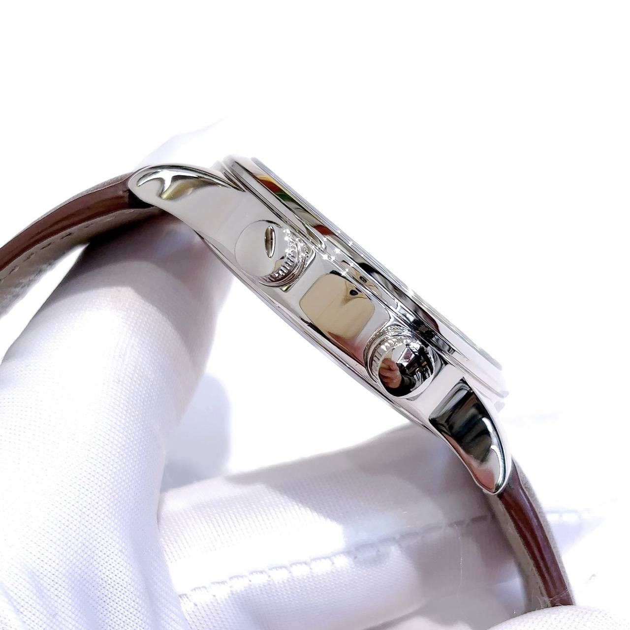 Patek Philippe 5524G-001 detail 4