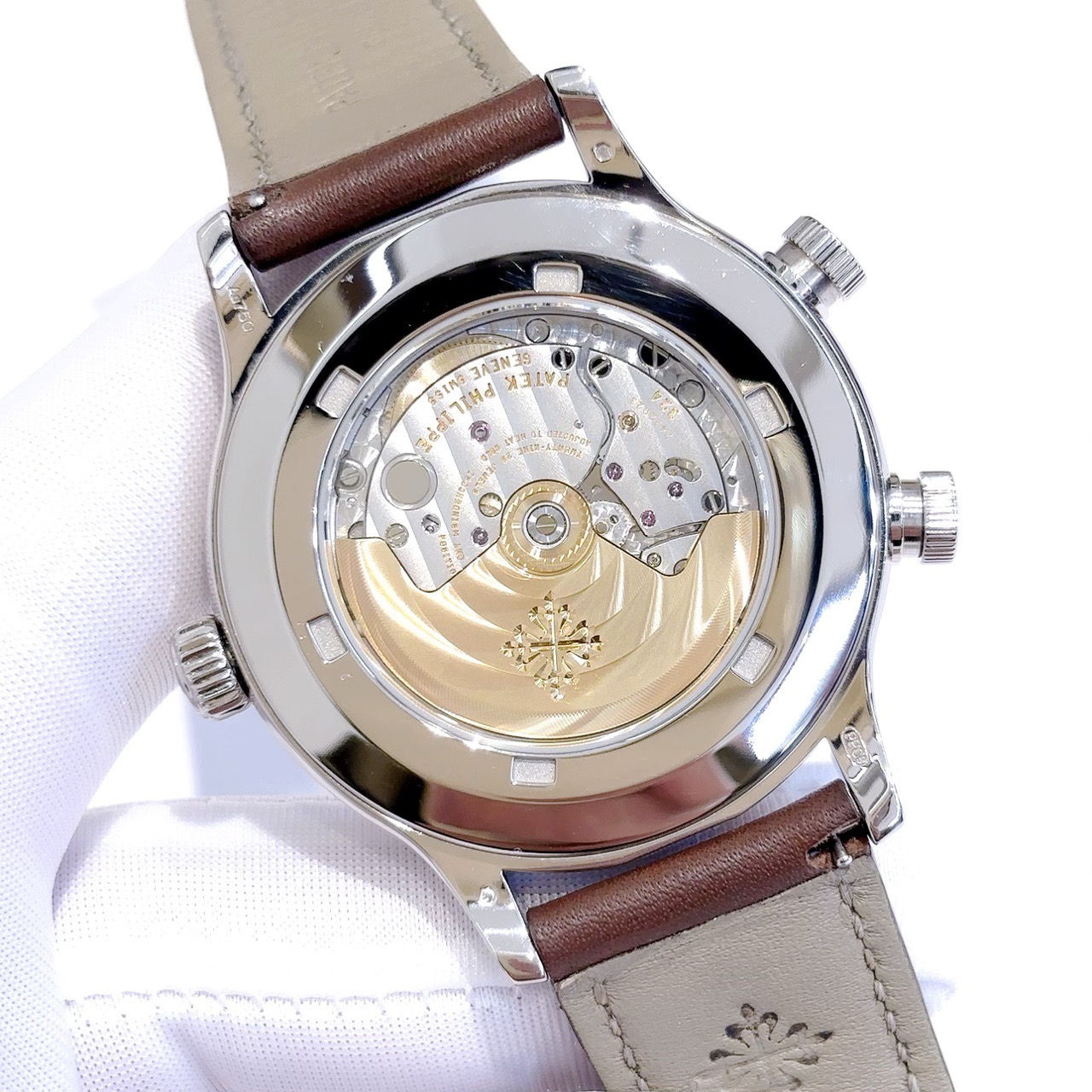 Patek Philippe 5524G-001 detail 5