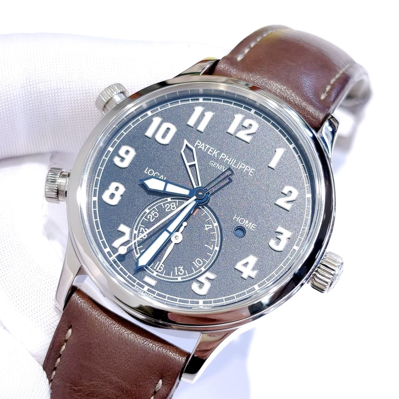 Patek Philippe 5524G-001 detail 2