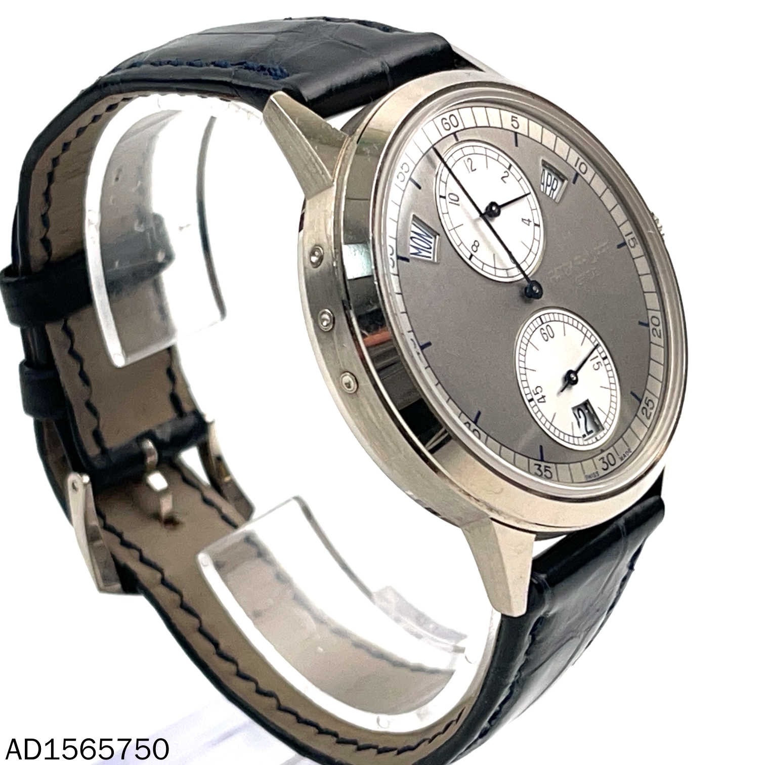 Patek Philippe 5235G-001 detail 1