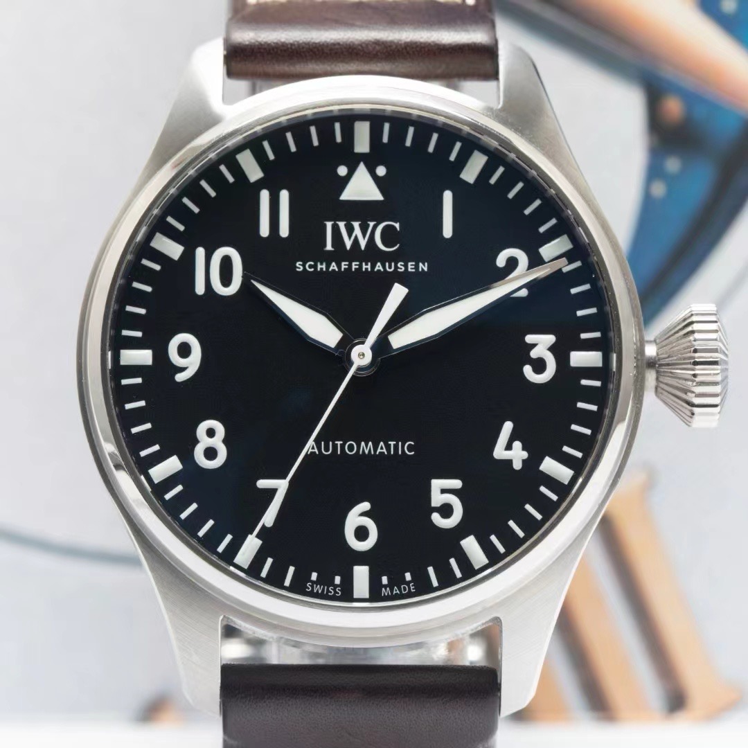 IWC 329301 detail 1