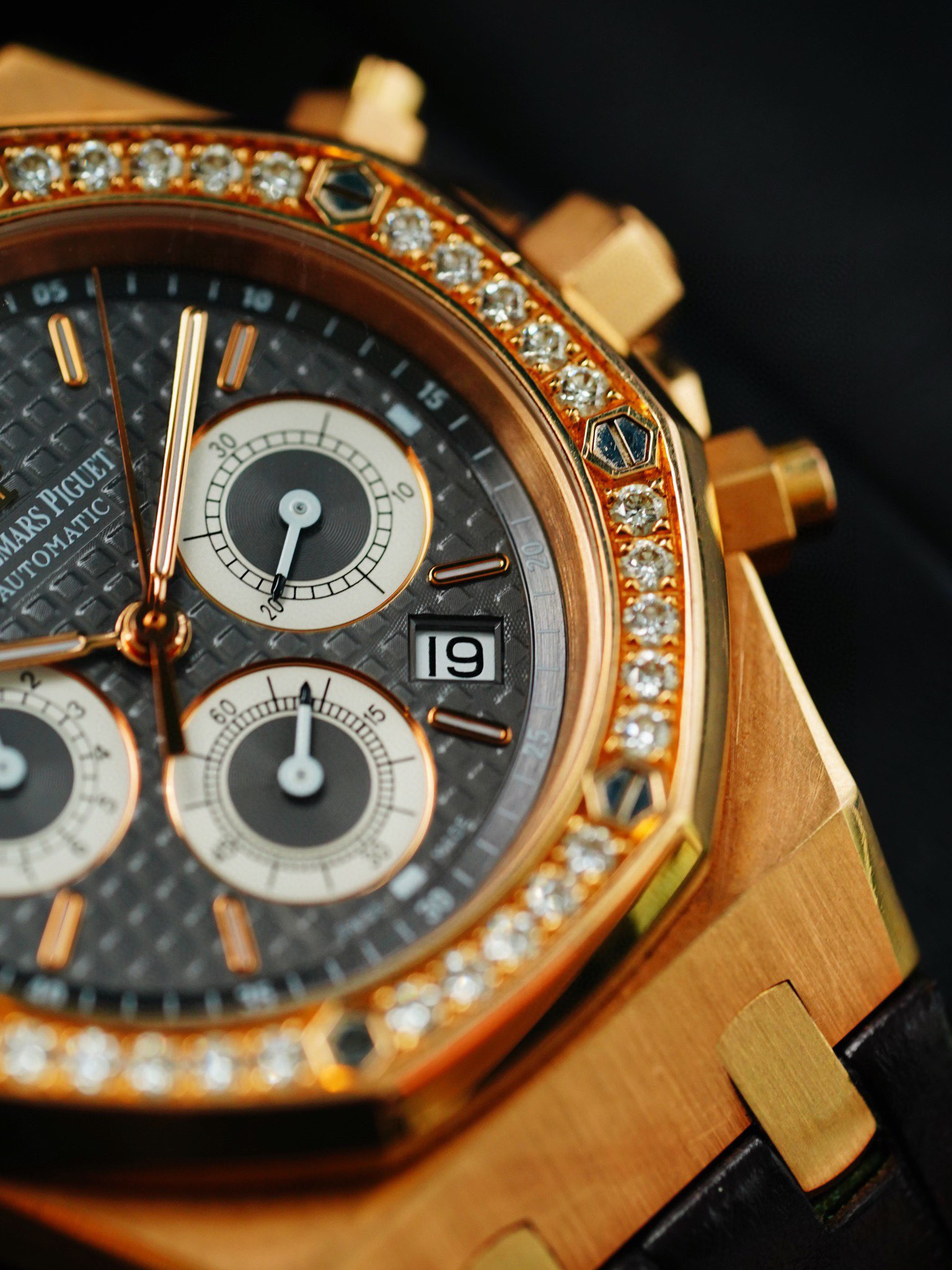 Audemars Piguet 26557OR.ZZ.D098CR.02 detail 3