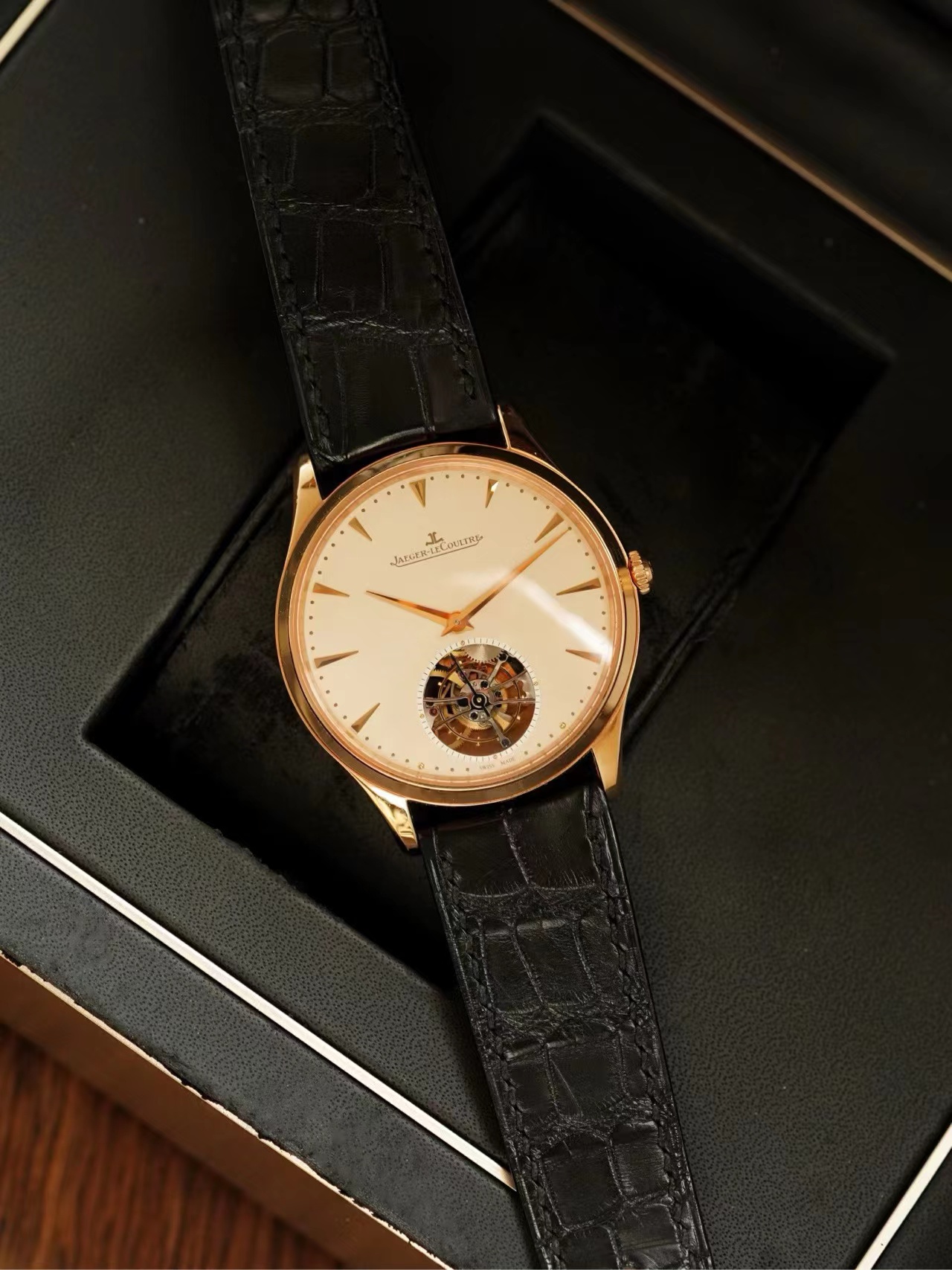Jaeger-LeCoultre 1322410 detail 2