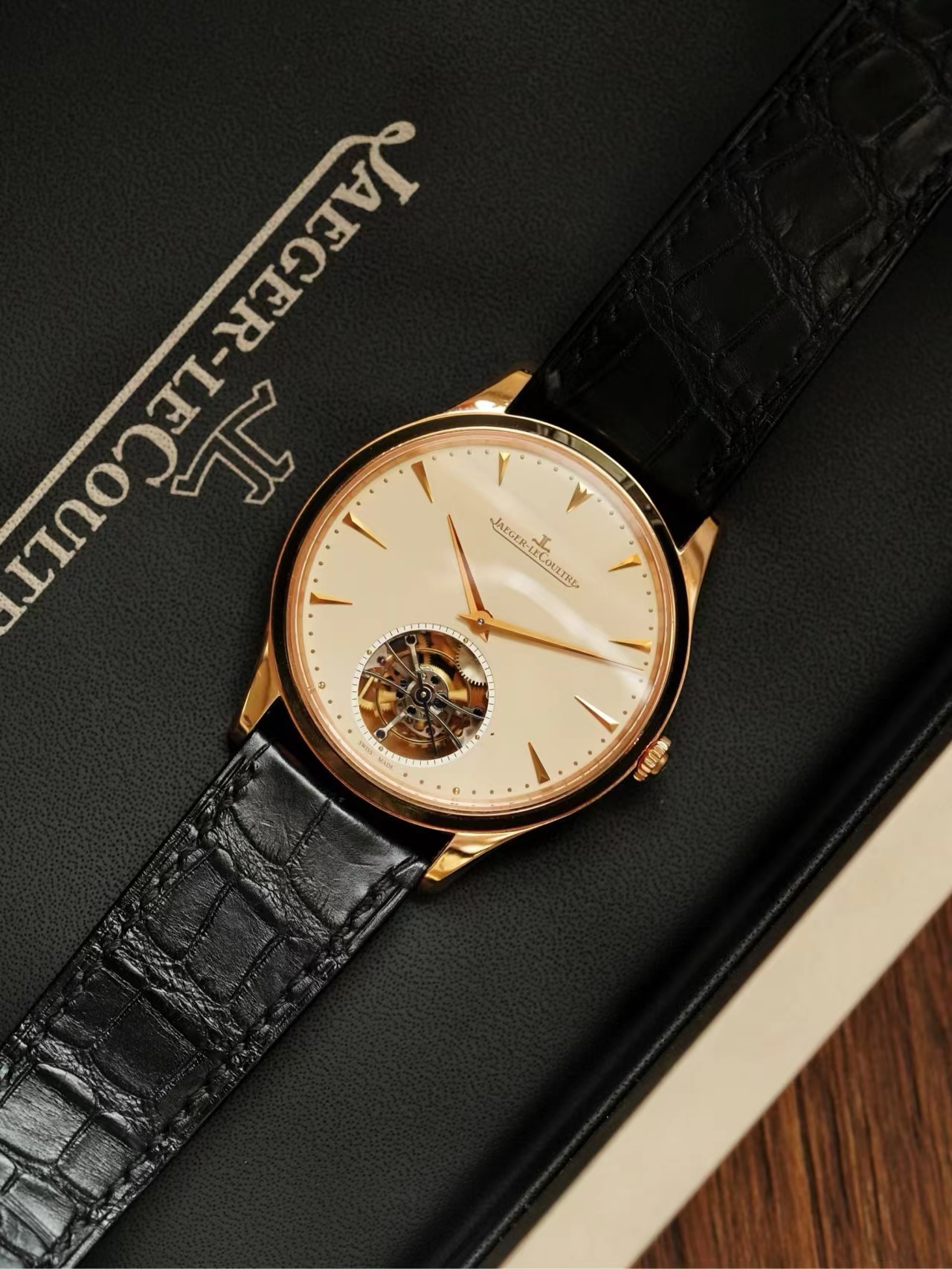 Jaeger-LeCoultre 1322410 detail 1