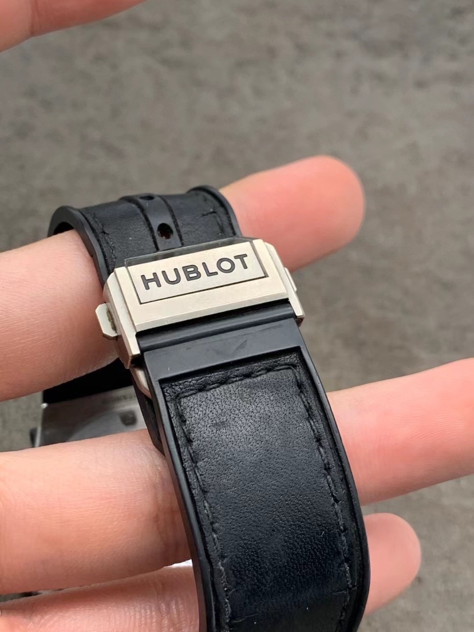 Hublot 415.NX.1112.VR.1704.MXM17 detail 4