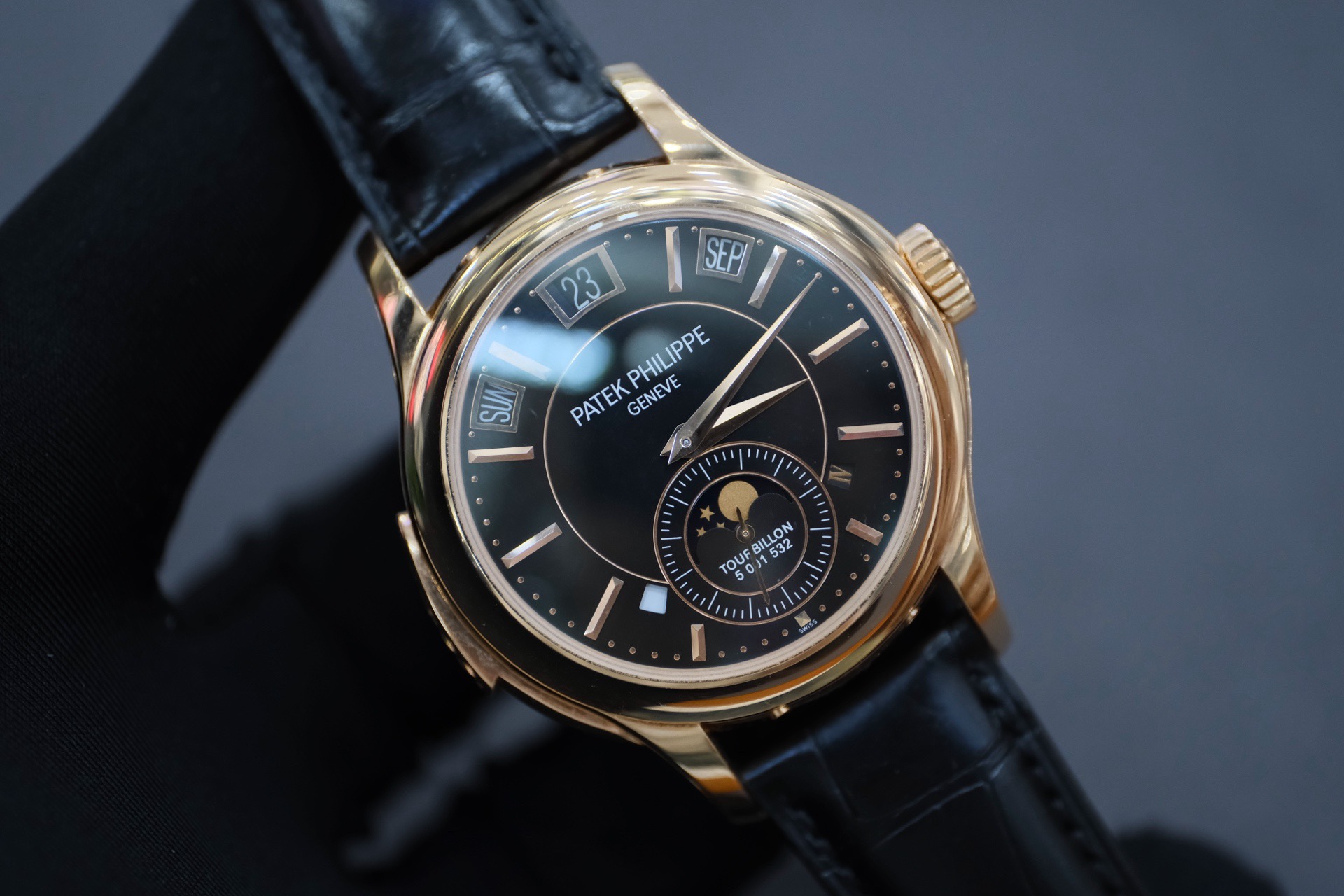 Patek Philippe 5207R-001 detail 2