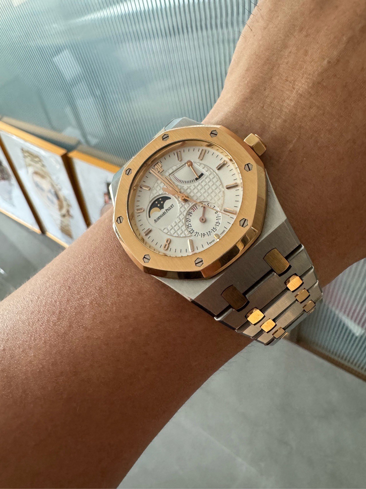 Audemars Piguet 26168SR.OO.1220SR detail 2