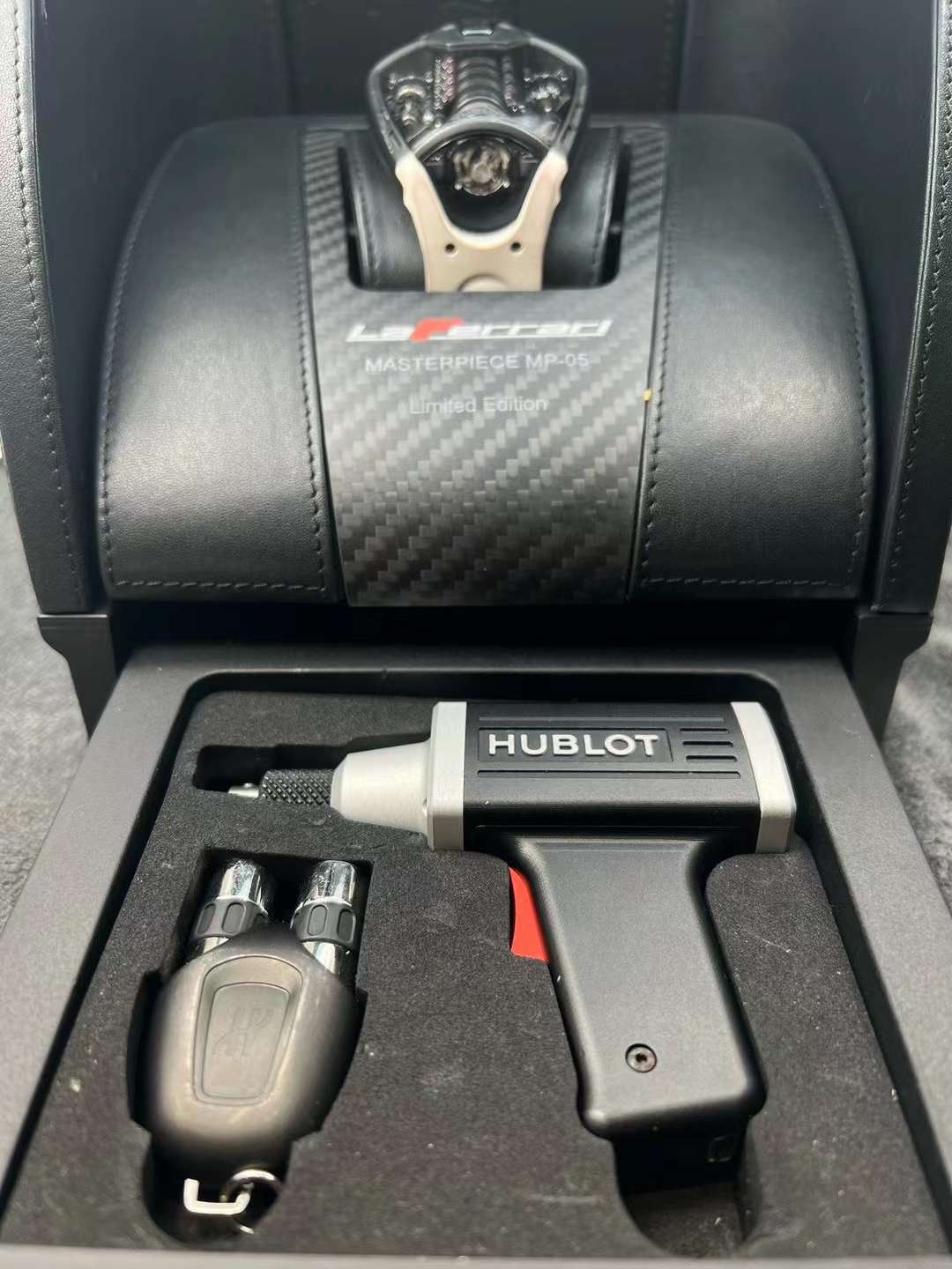 Hublot 905.ND.0000.RX detail 4