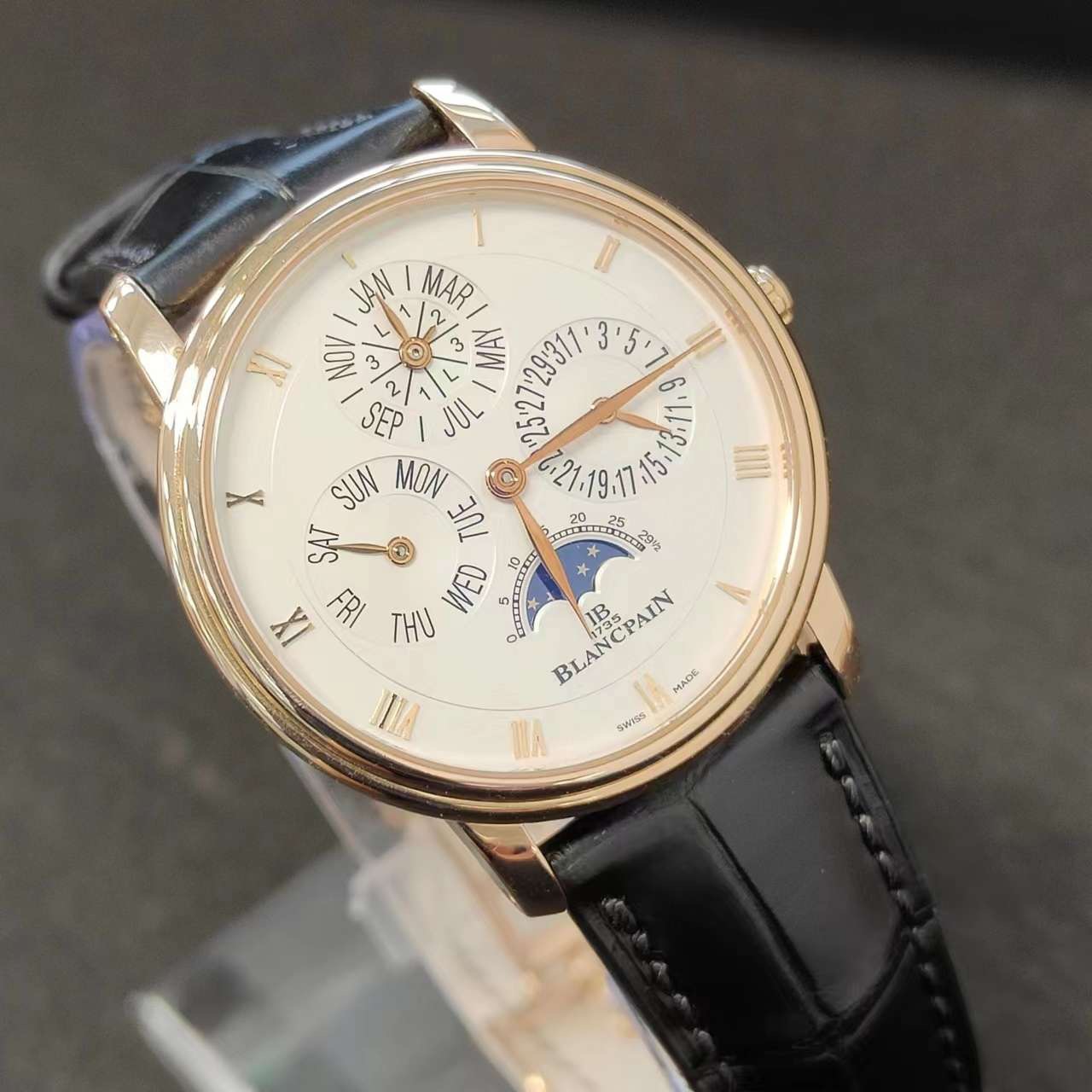 Blancpain 6057-3642-55B detail 1