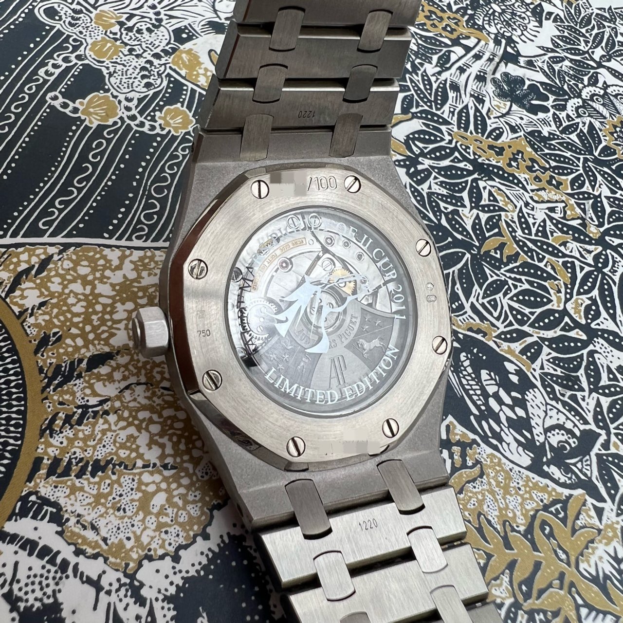 Audemars Piguet 15315BC.OO.D005CR.01 detail 5