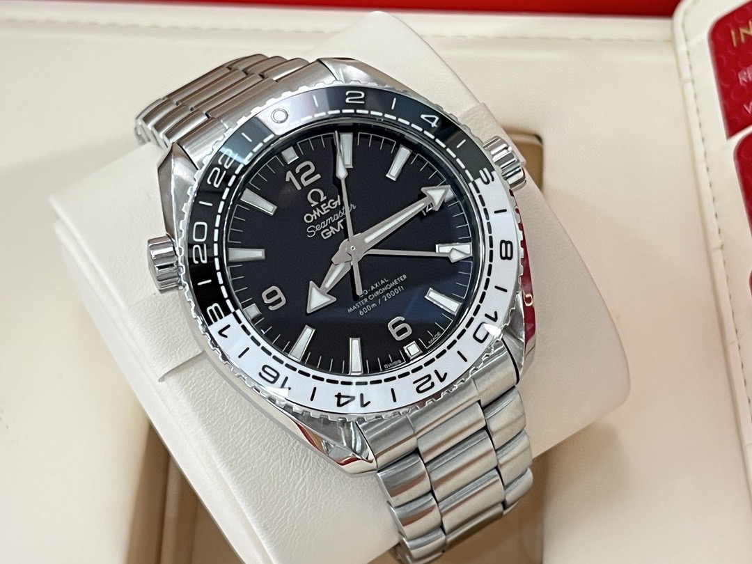 Omega 215.30.44.22.01.001