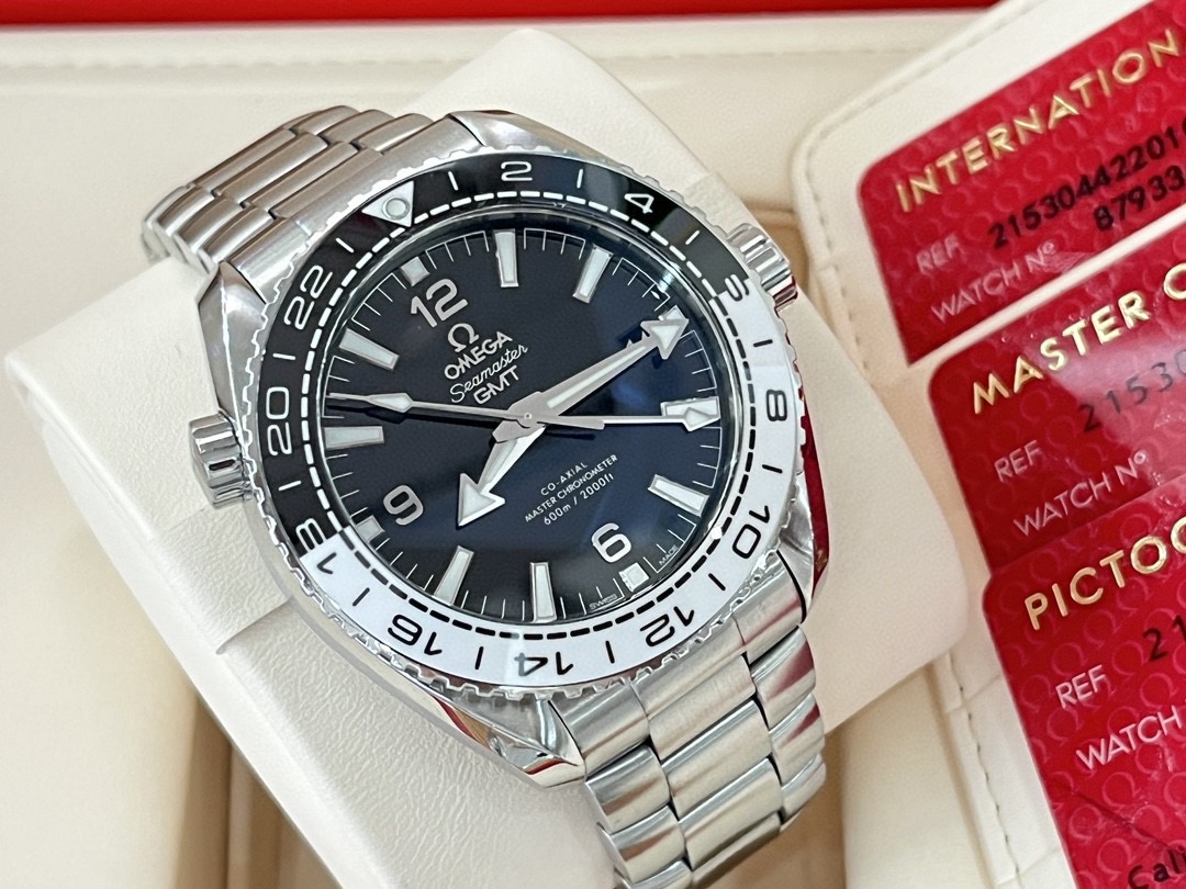 Omega 215.30.44.22.01.001 detail 4