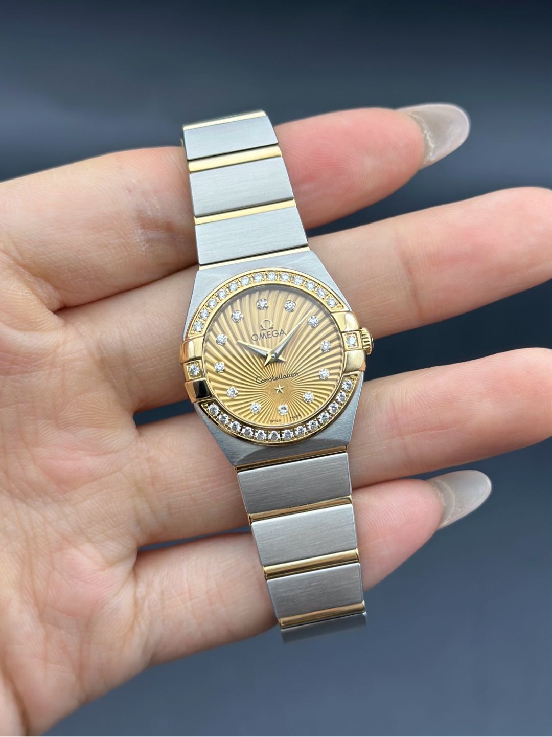 Omega 123.25.24.60.58.001 detail 1