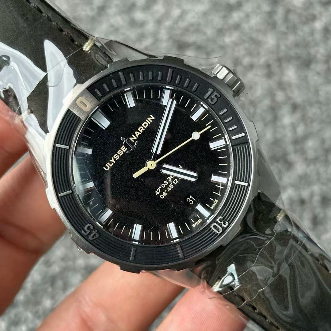 Ulysse Nardin 8163-175 / 92 detail 2