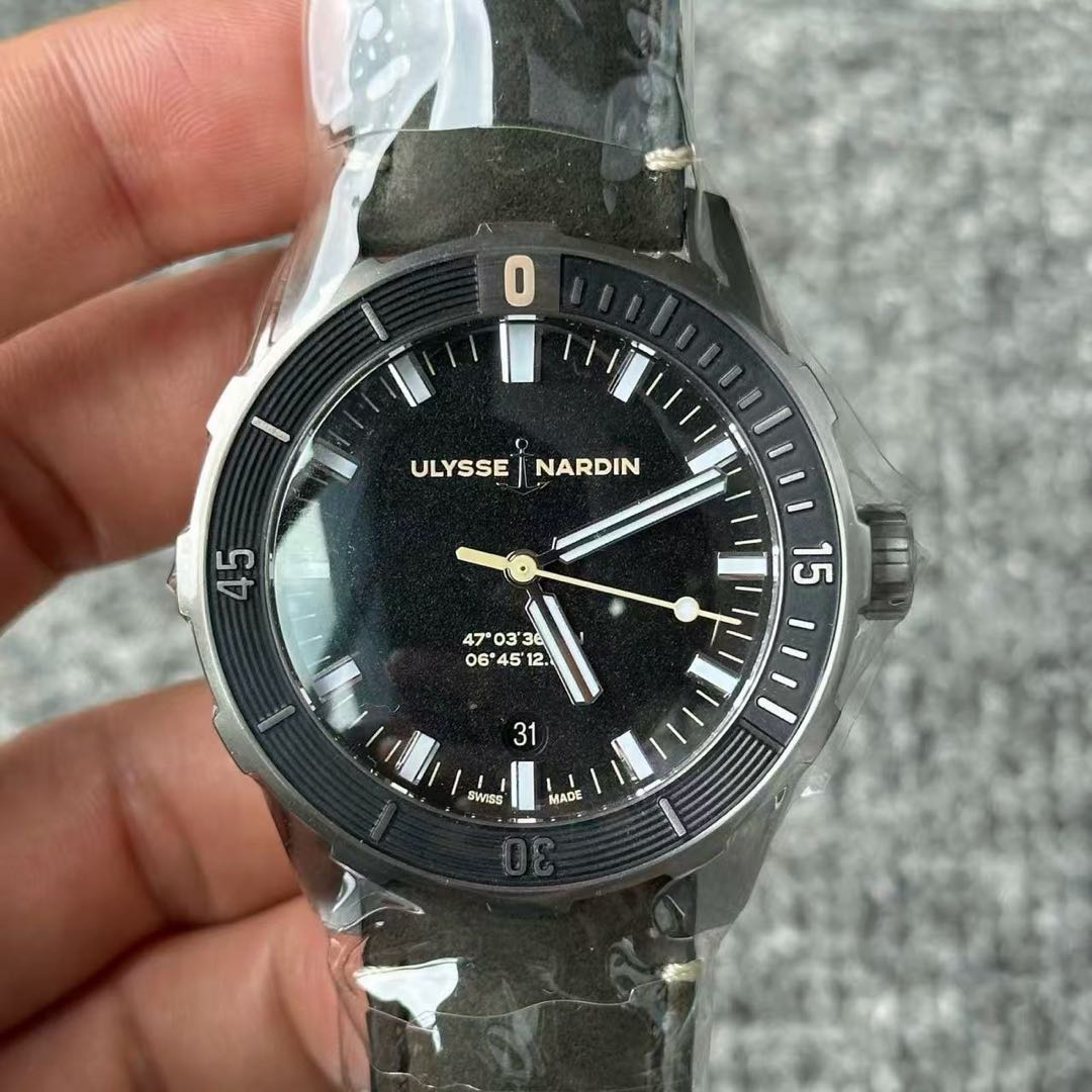 Ulysse Nardin 8163-175 / 92 detail 3