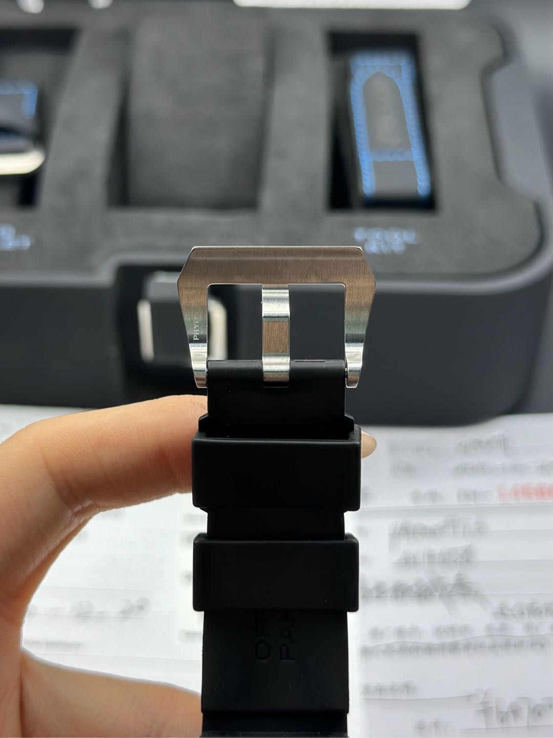Panerai PAM00973 detail 4