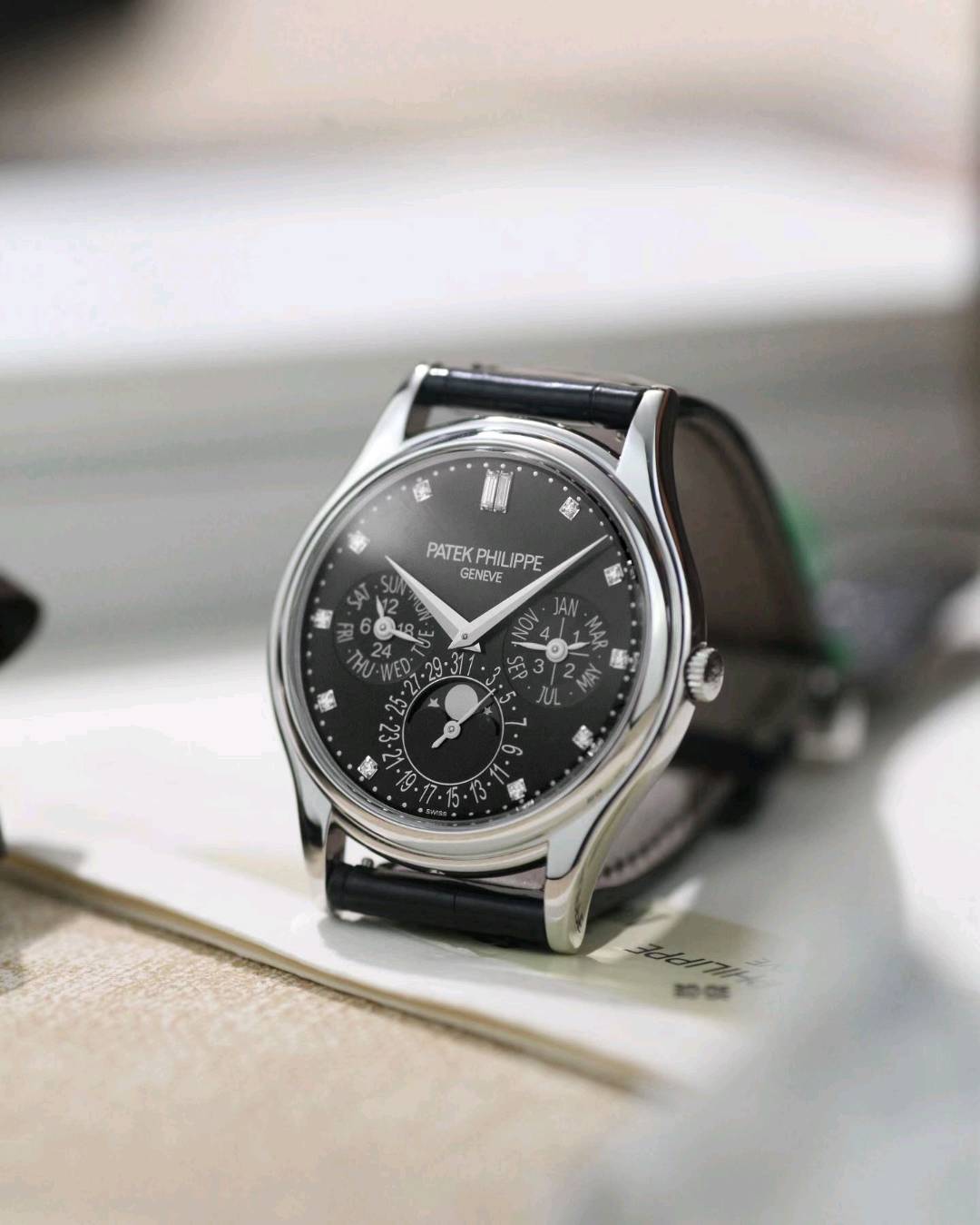 Patek Philippe 5140P-013 detail 1