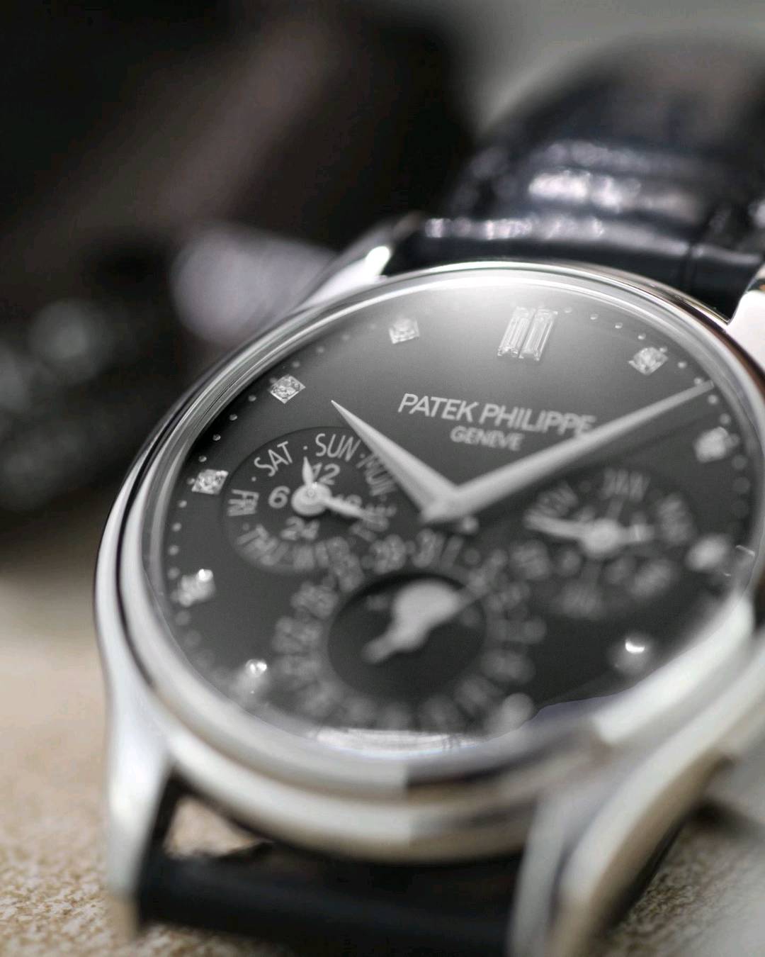 Patek Philippe 5140P-013 detail 4