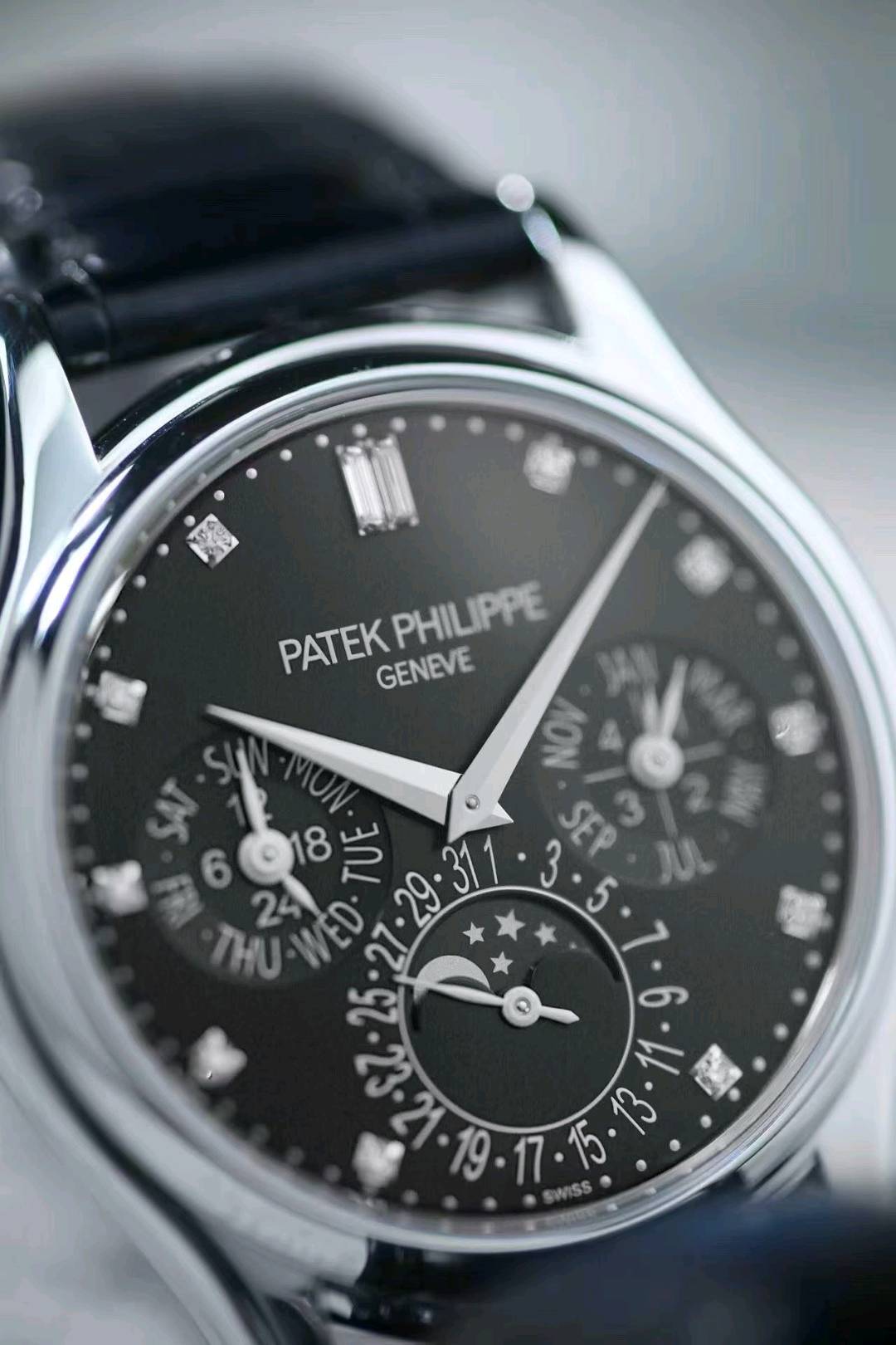 Patek Philippe 5140P-013 detail 5