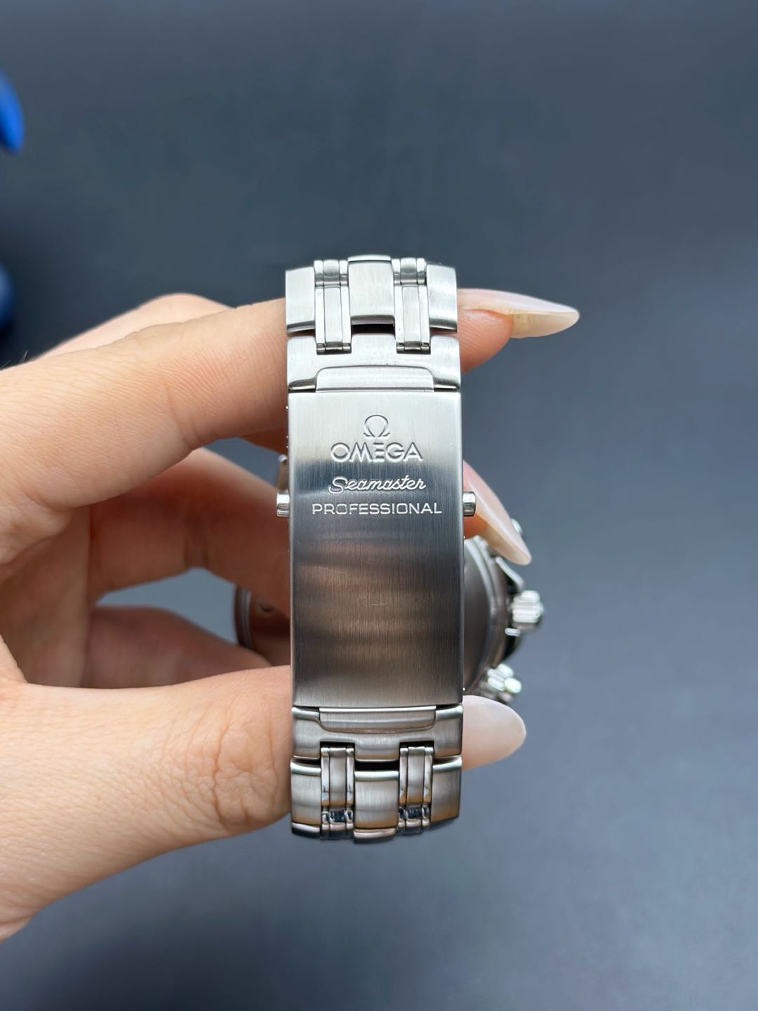 Omega 2599.80.00 detail 4