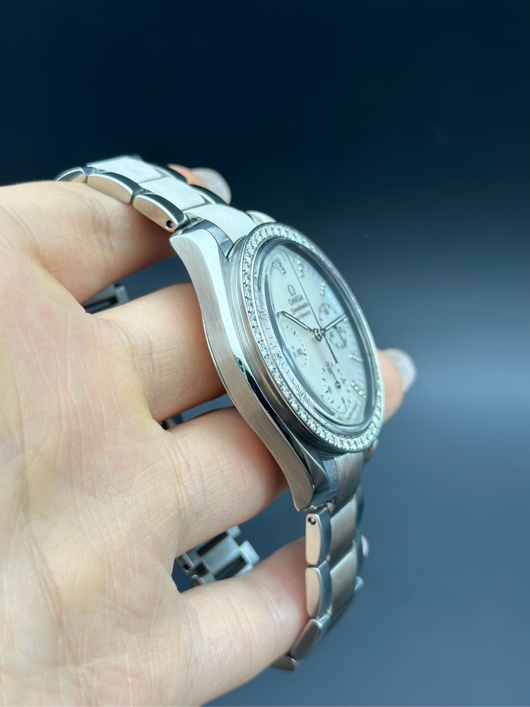 Omega 3535.77.00 detail 3