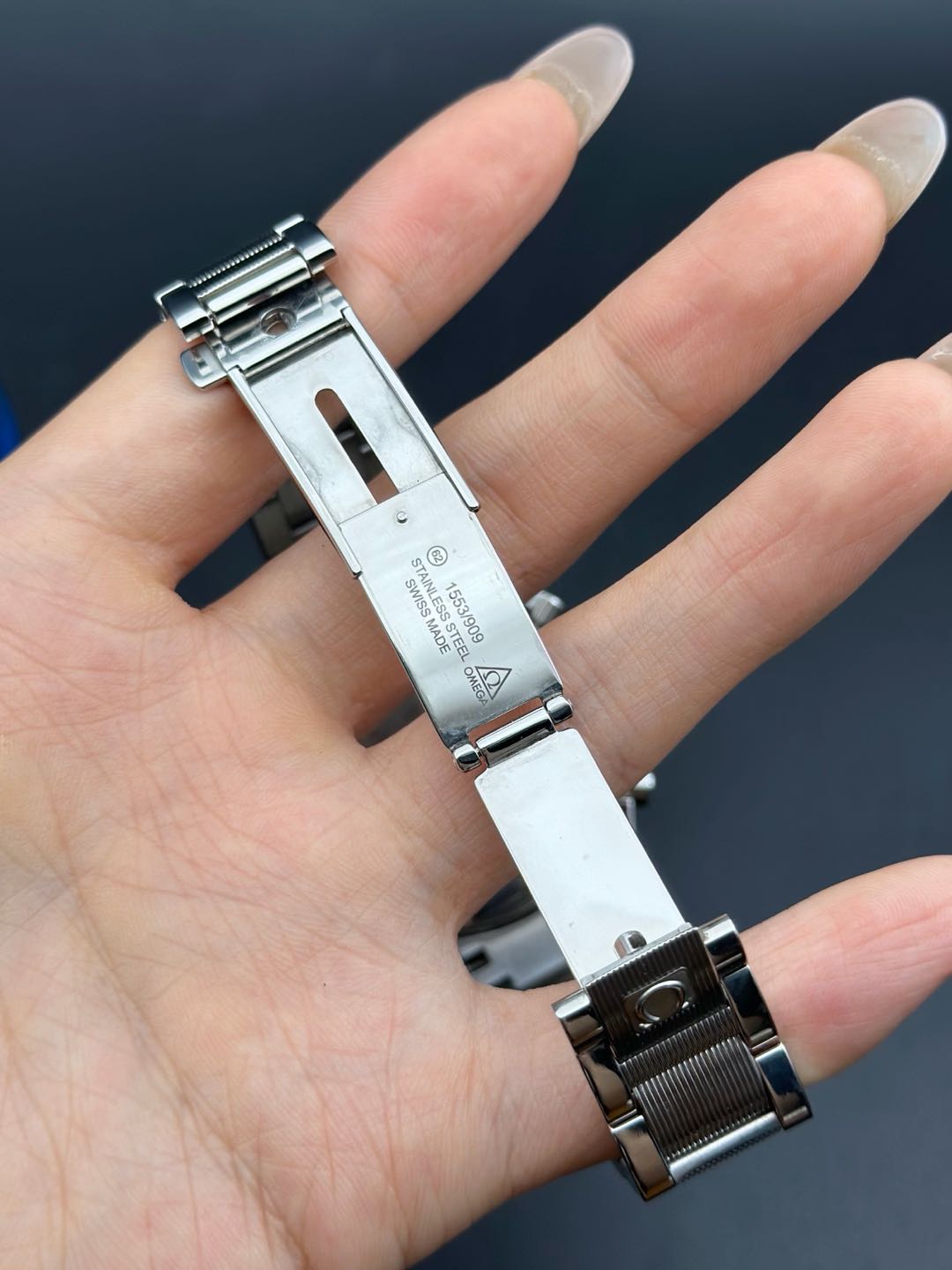 Omega 3535.77.00 detail 6