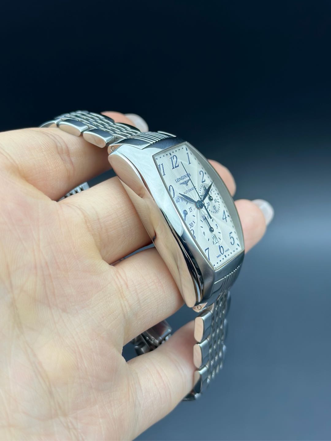 Longines L2.156.4.73.6 detail 2