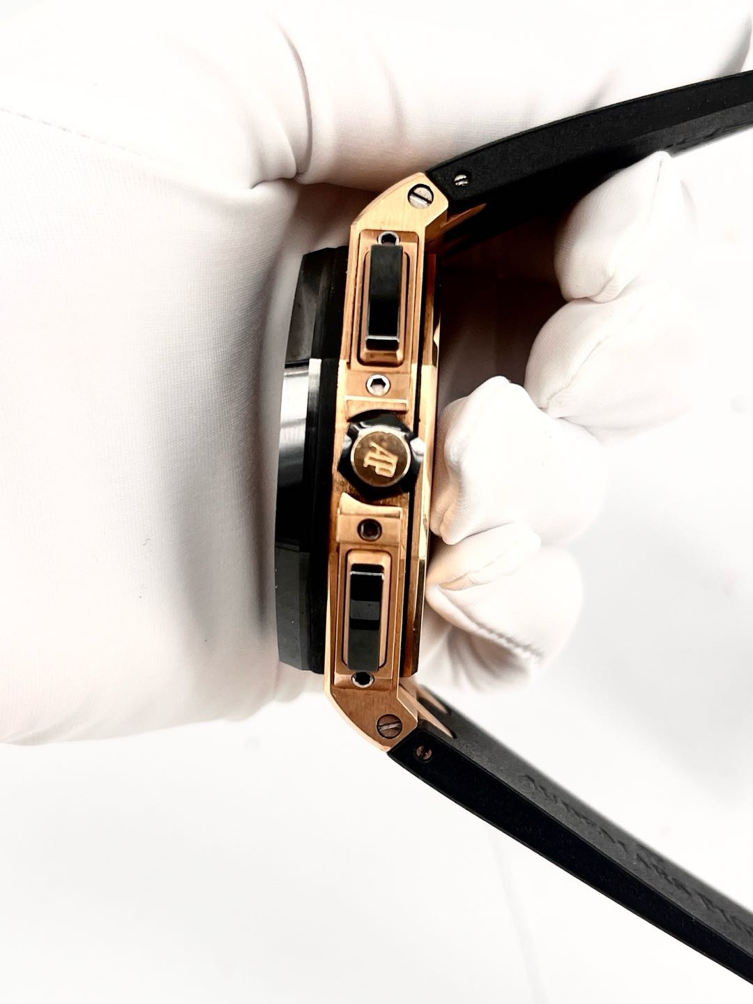 Audemars Piguet 26400RO detail 2