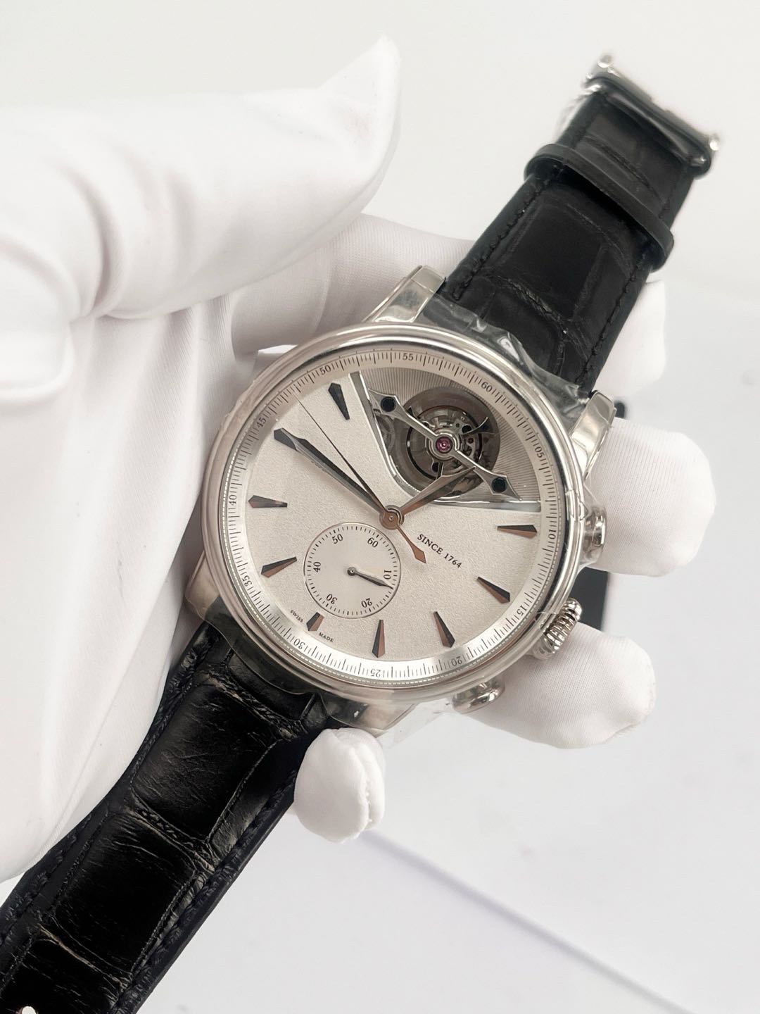 Arnold & Son Arnold & Son detail 1
