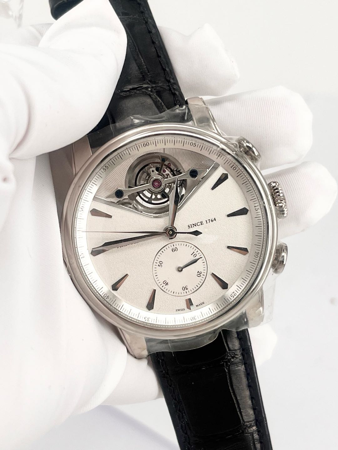 Arnold & Son Arnold & Son detail 2