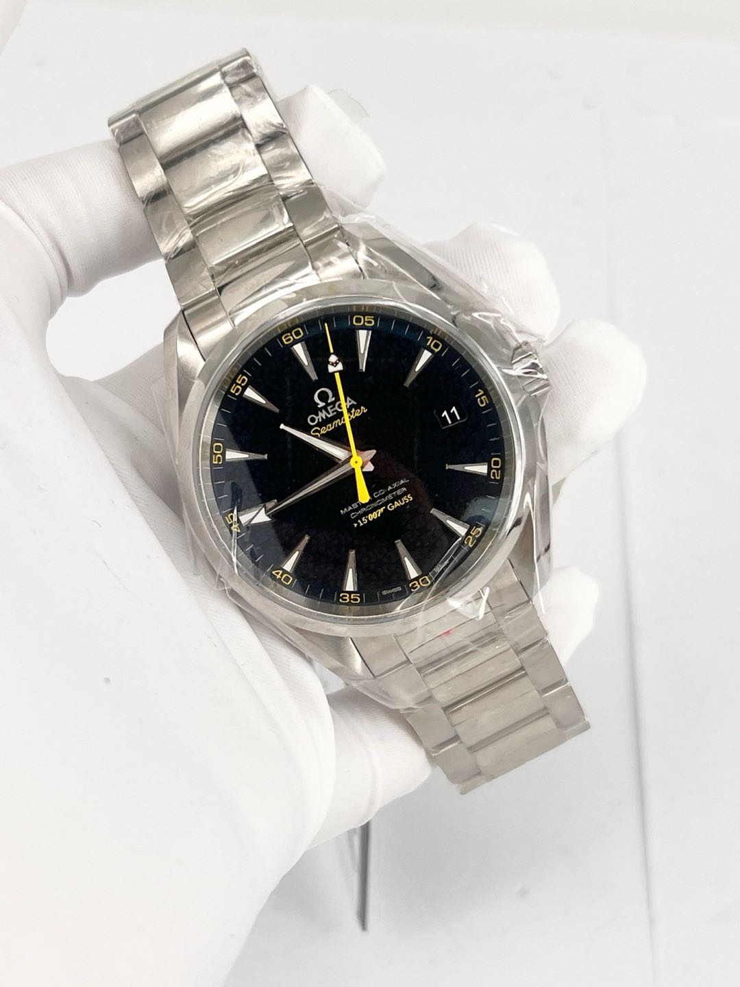 Omega 231.10.42.21.03.004 detail 2