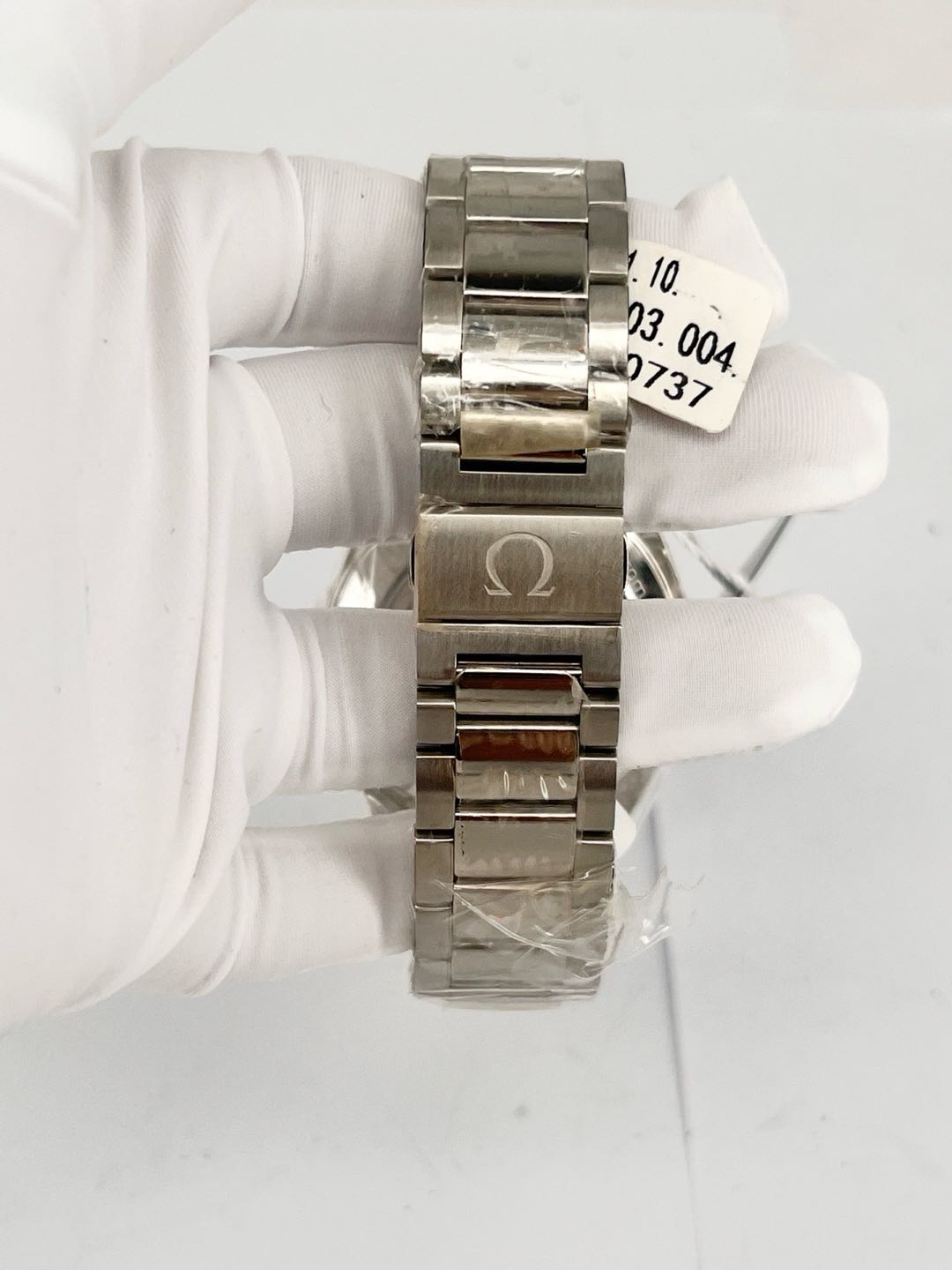 Omega 231.10.42.21.03.004 detail 5