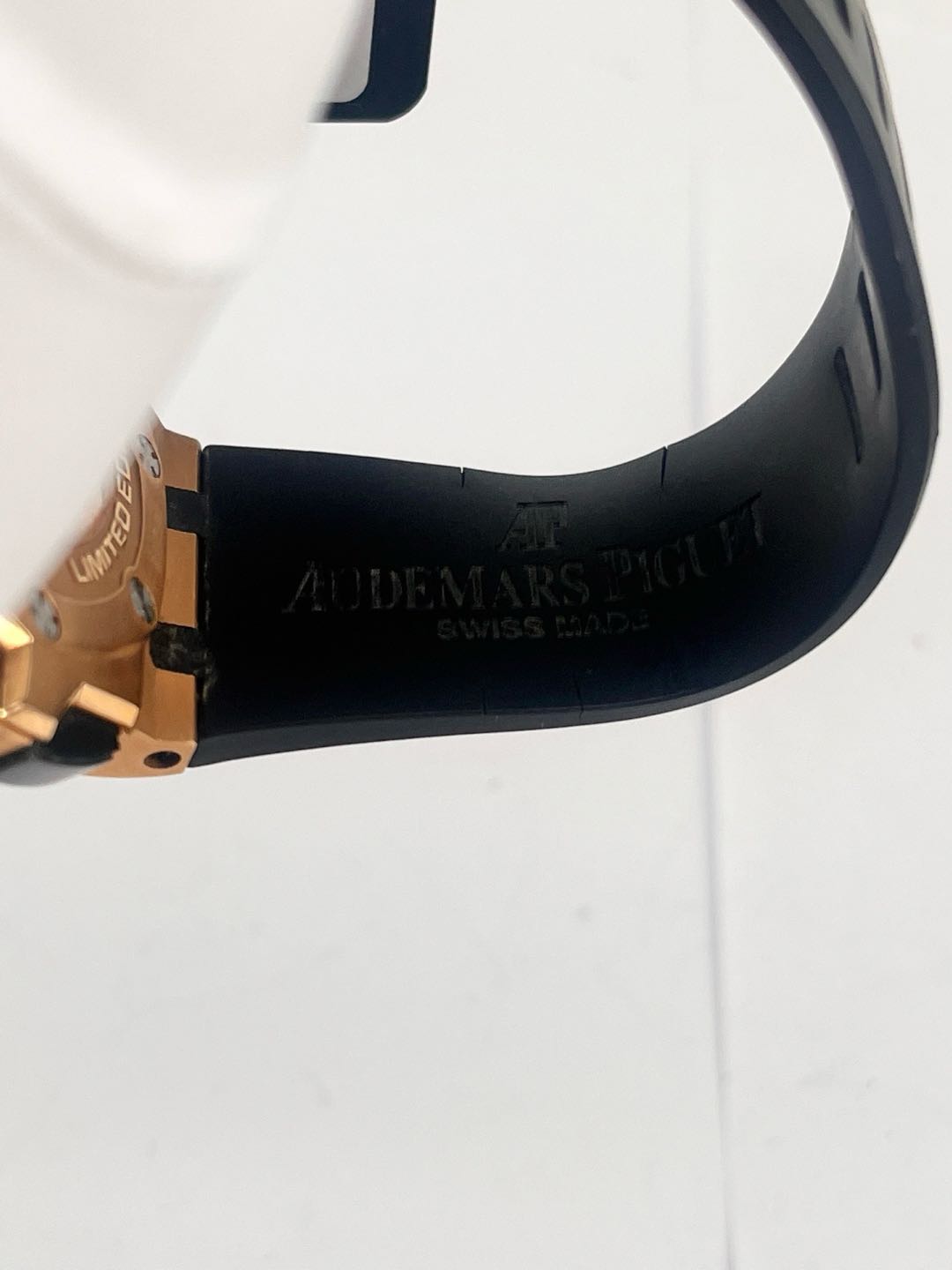 Audemars Piguet 26062OR detail 7