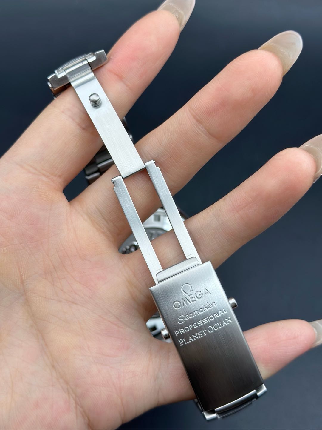 Omega 2201.51.00 detail 5