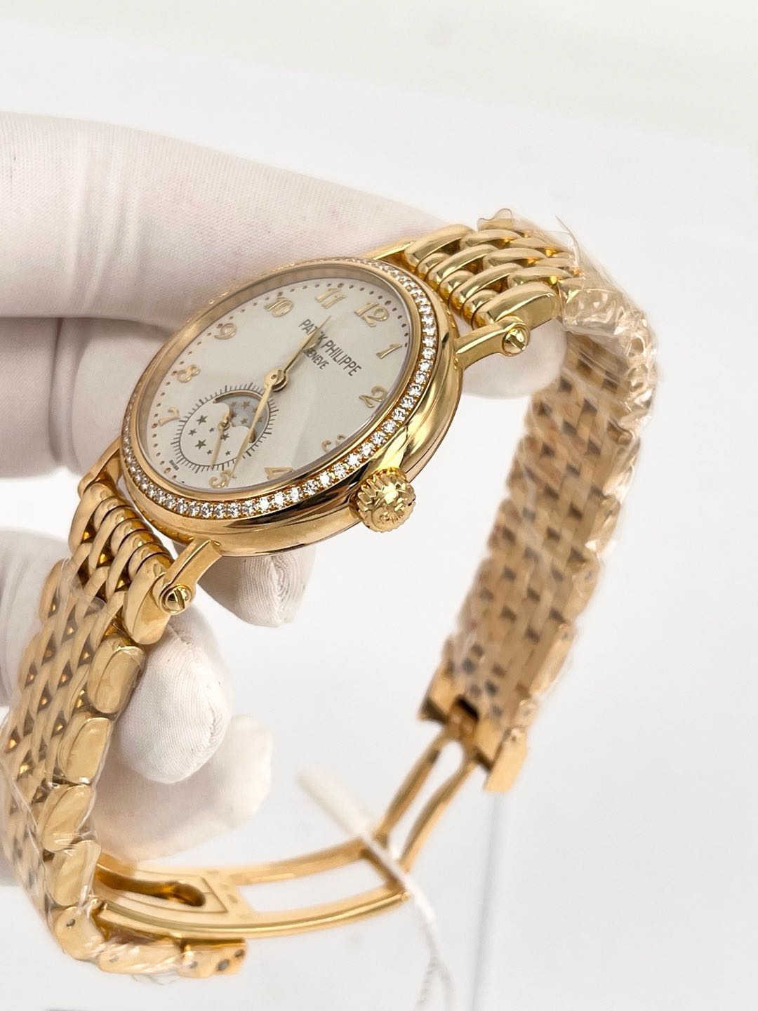 Patek Philippe 7121J detail 3