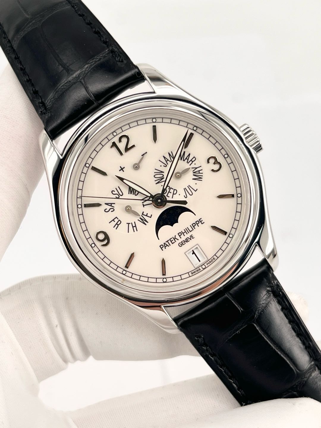 Patek Philippe 5146G detail 1