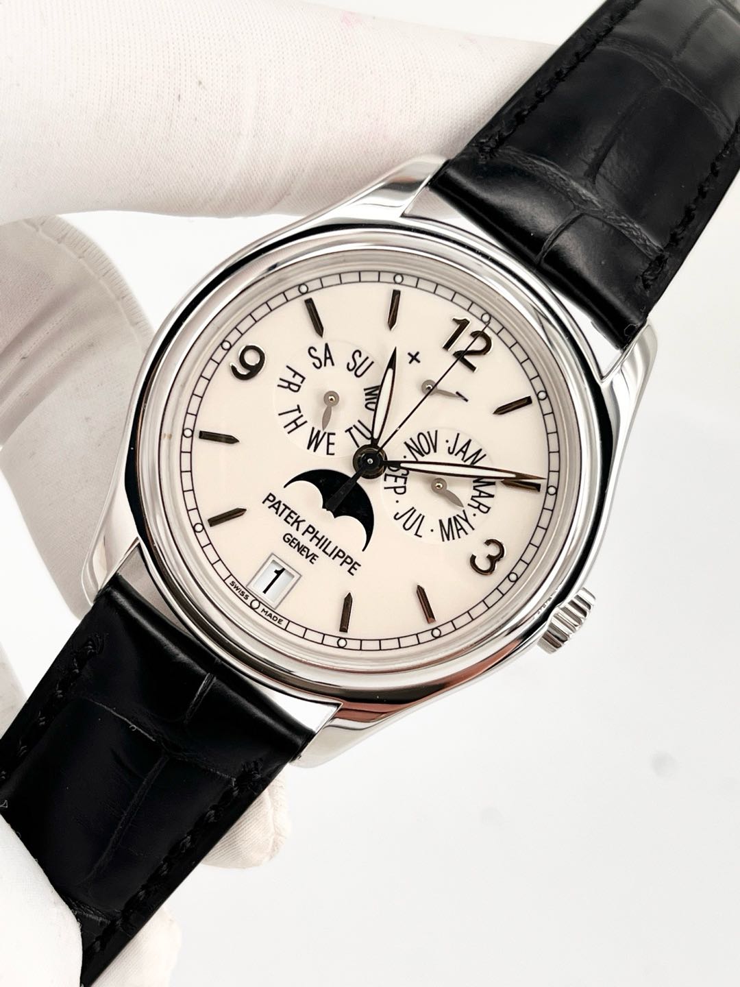 Patek Philippe 5146G detail 2