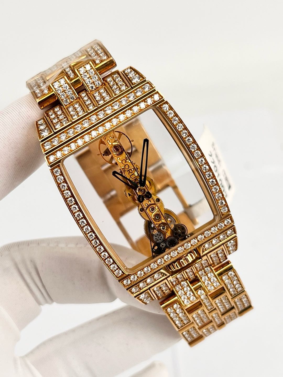 Corum 113.751.65 detail 1