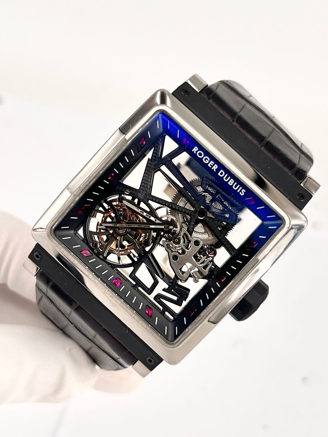 Roger Dubuis King Square detail 2