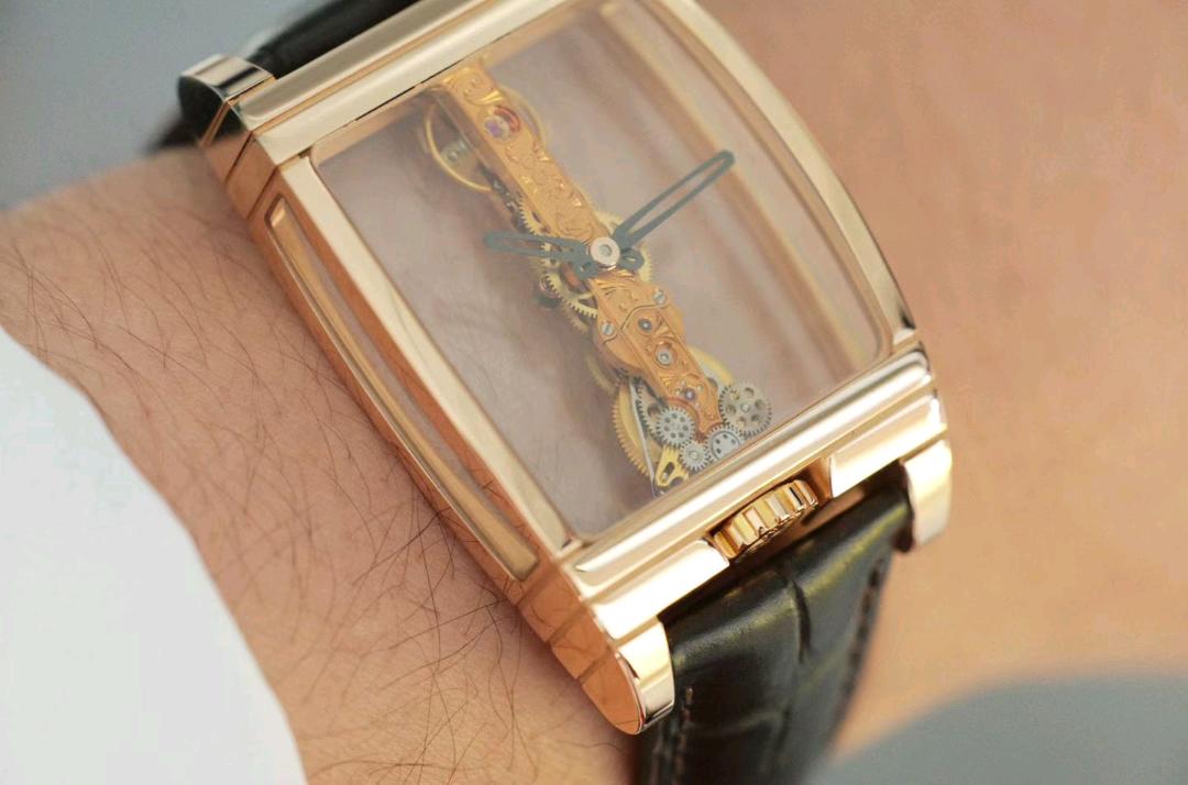 Corum 113.550.56 / 0001 0000J detail 6