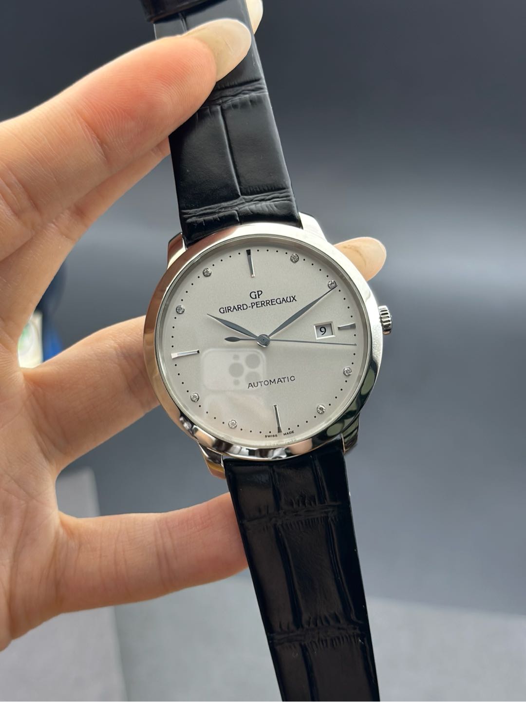 Girard Perregaux 49555-11-1A1-BB60