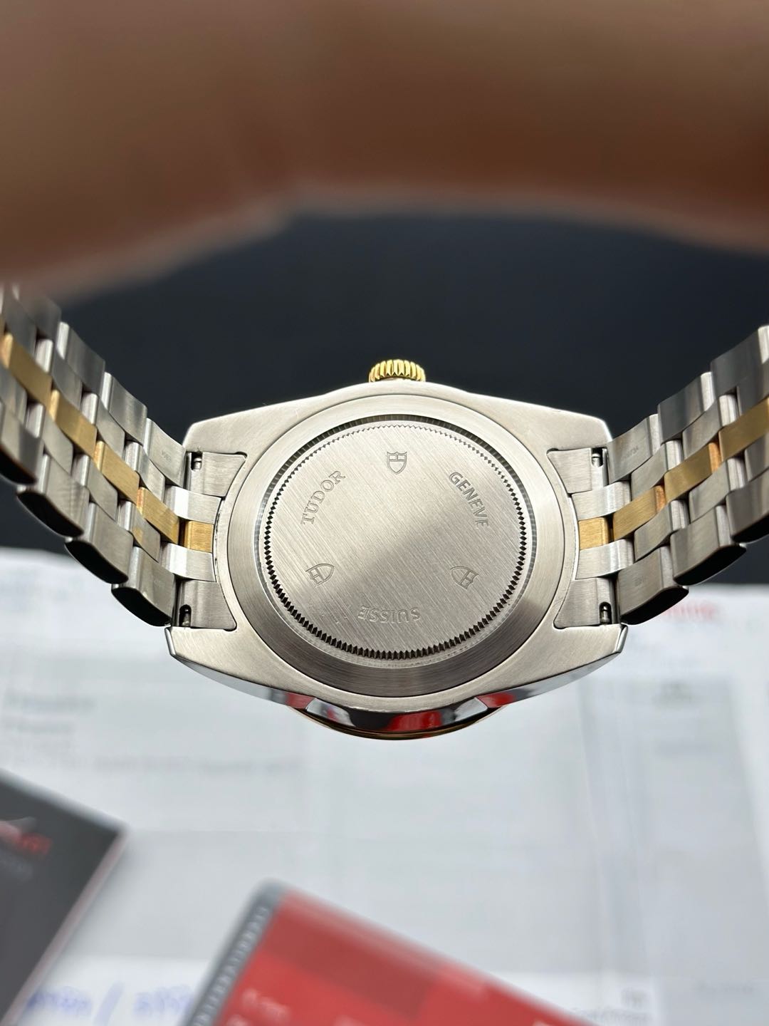 Tudor 57003-68073 detail 6