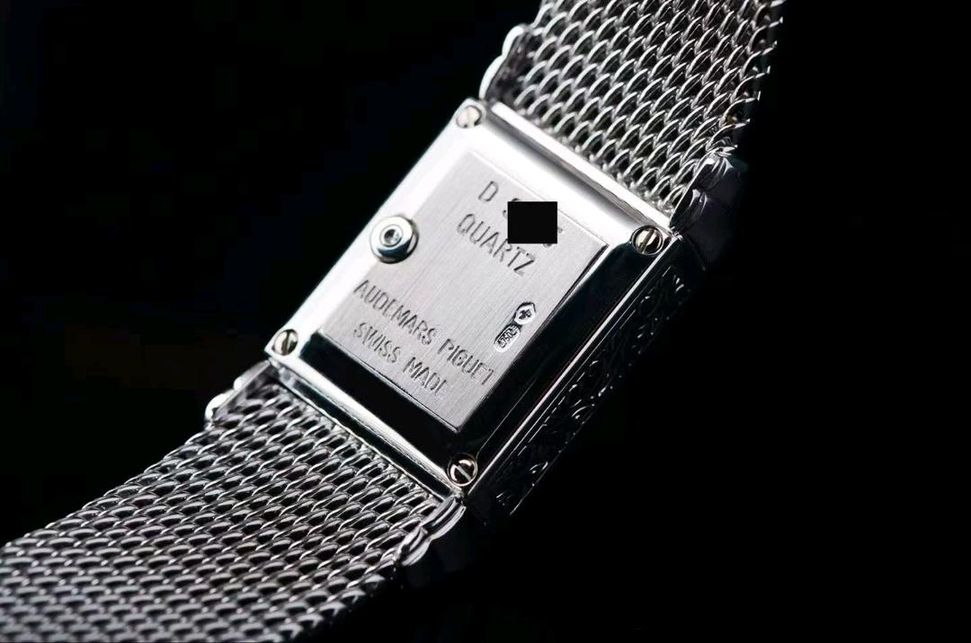 Audemars Piguet 67176BC detail 5
