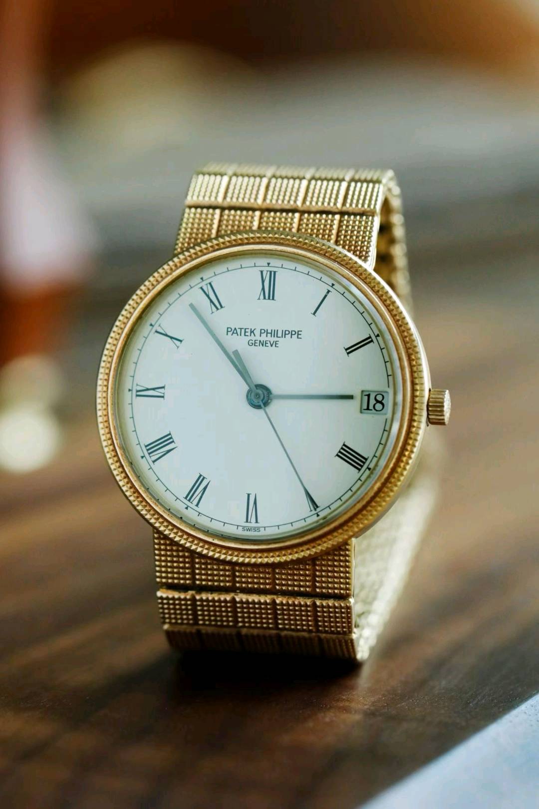 Patek Philippe 3802J detail 2